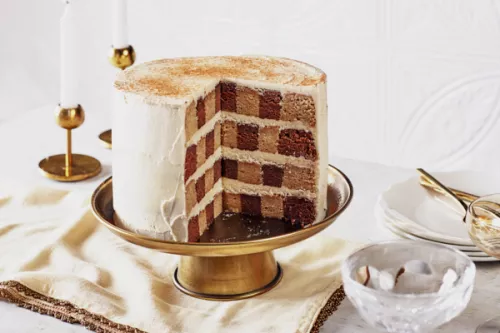 Gâteau damier au lait de poule et cacao épicé