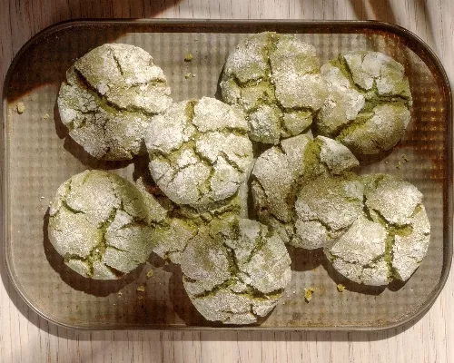 Biscuits craquelés au matcha
