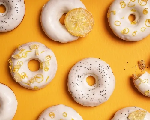 Beignets glacés citron et graines de pavot